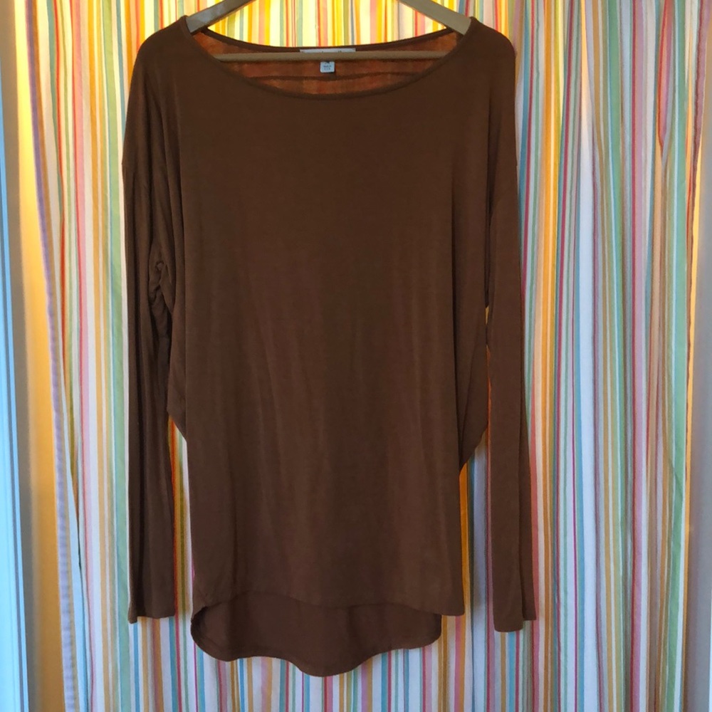Long sleeve tee